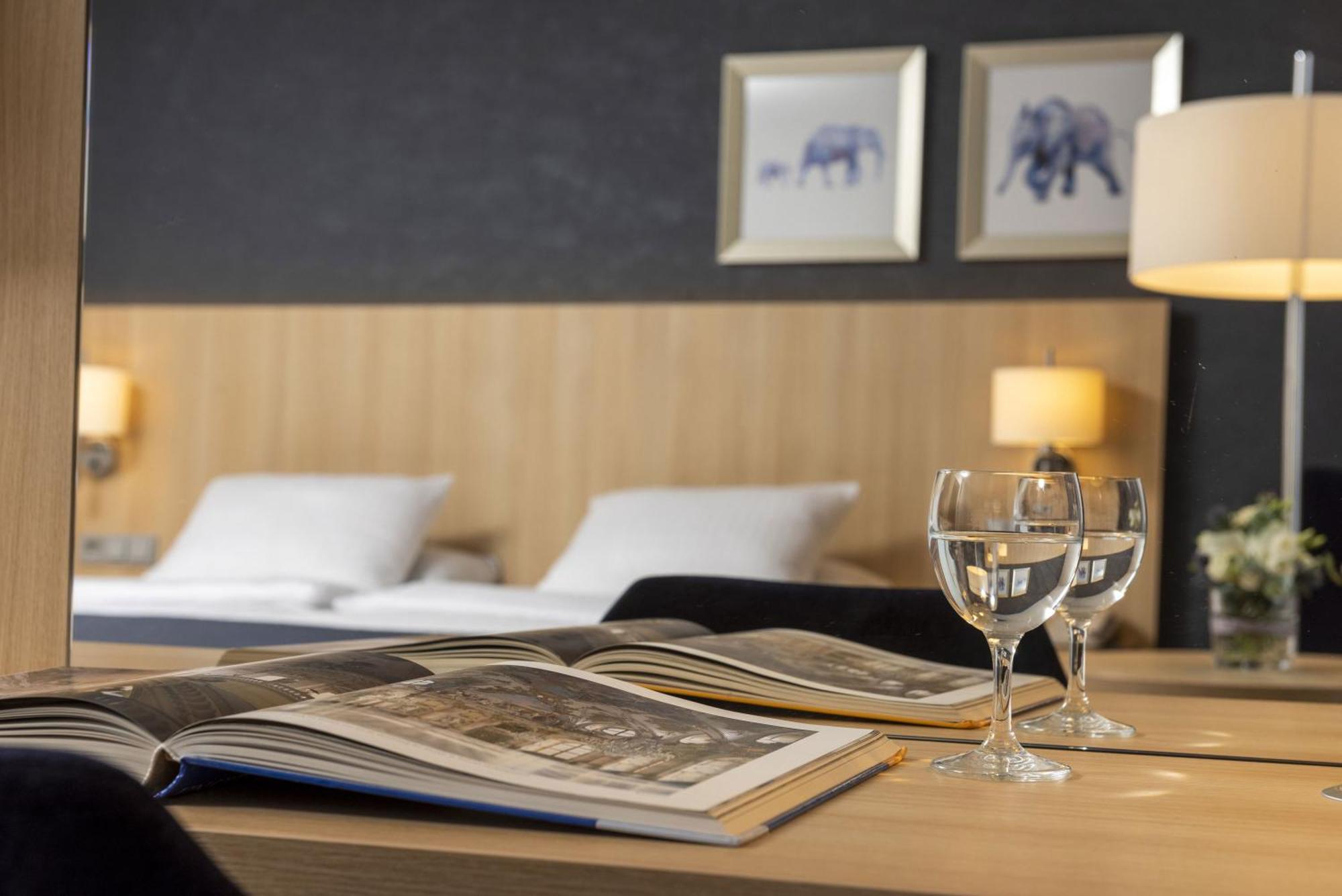 Maritim Hotel Wuerzburg Стая снимка