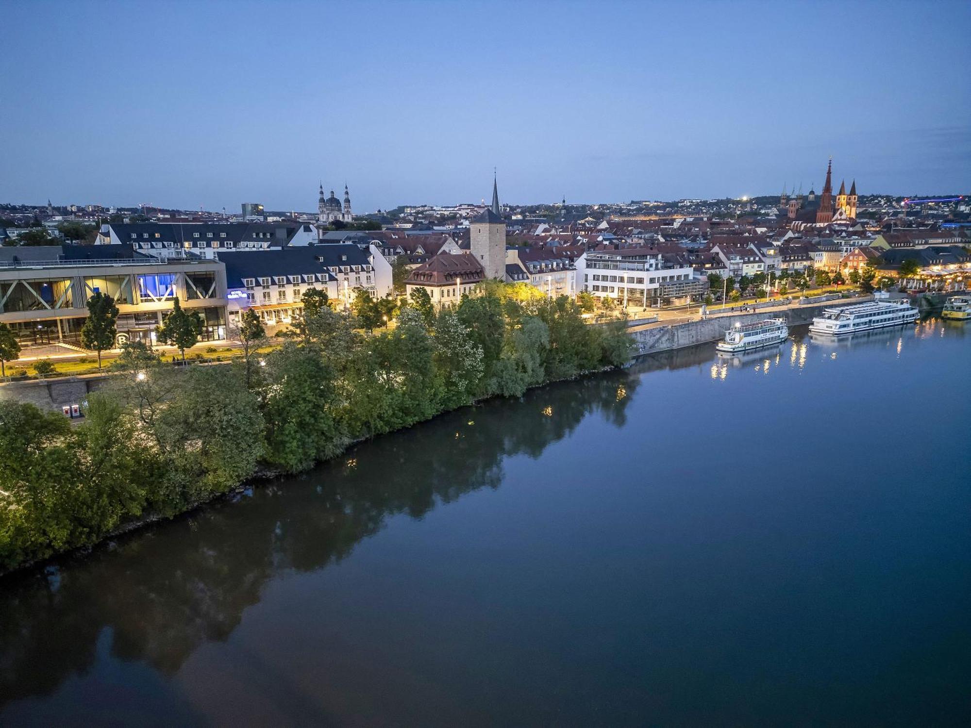 Maritim Hotel Wuerzburg Екстериор снимка
